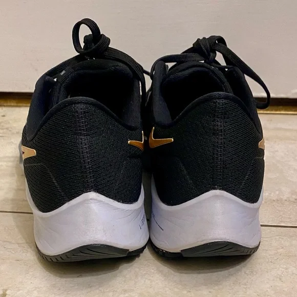 Nike Air Zoom Pegasus 38 'Black Metallic Gold Coin' CW7358-004 Women’s Size 9 - Picture 11 of 16